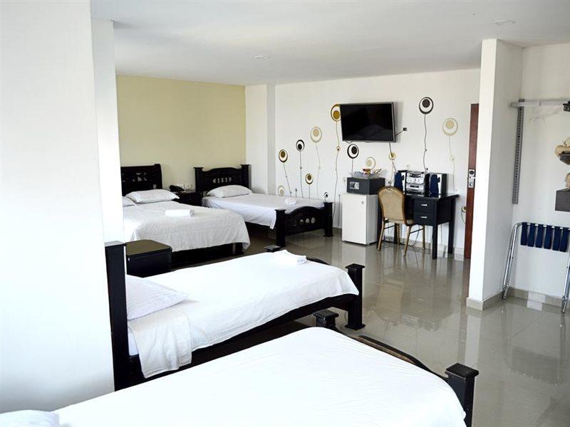 Hotel Intersuites Barranquilla  Exterior foto